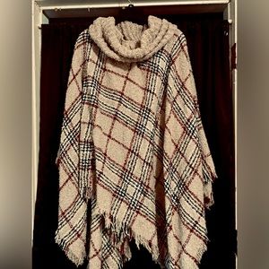 Plaid turtleneck Pancho no sleeves no pockets
